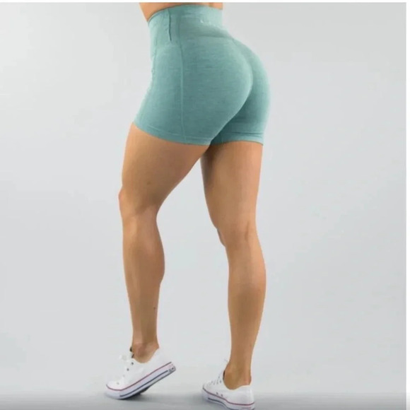 Alphalete Pants - Alphalete revival short